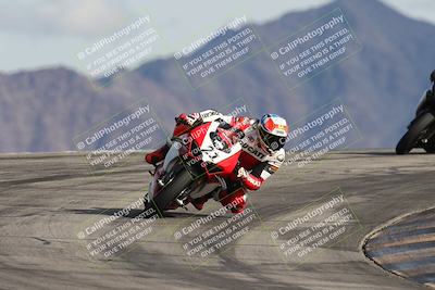 media/Nov-16-2025-Race Pace (Sun) [[8c5fa54630]]/Verified Riders/8-Turn 12 (120pm)/